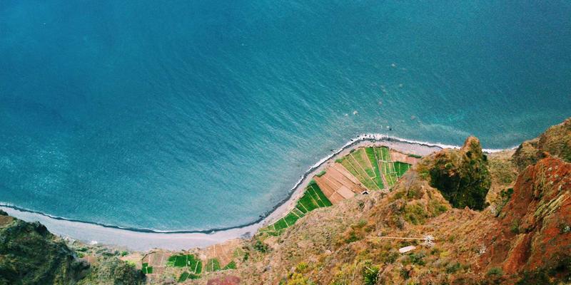 时间敏感网络（TSN）技术详解：如何为工业自动化与车载网络提供确定性低时延