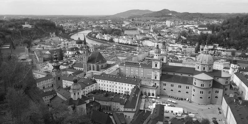 网络功能虚拟化（NFV）的演进：从概念验证到大规模商用的挑战与机遇